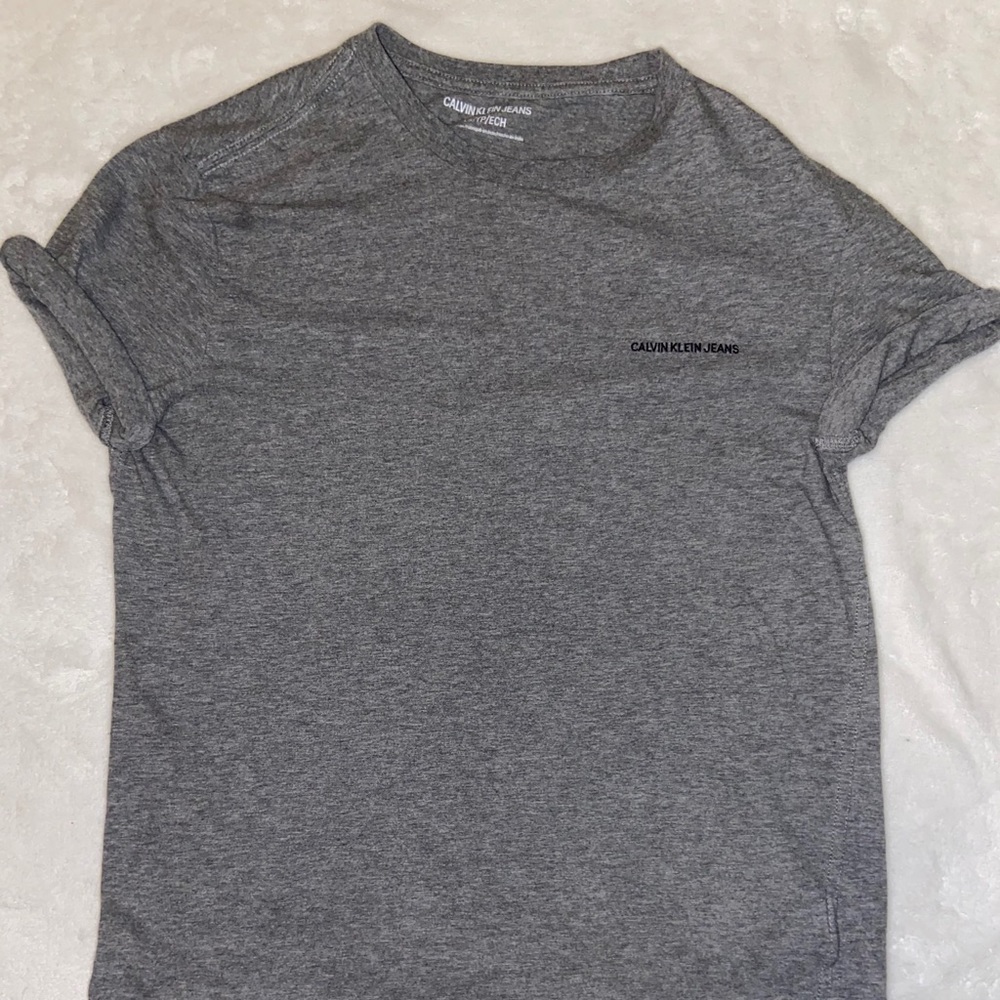 🌷4/20 Calvin Klein gray embroidered t-shirt